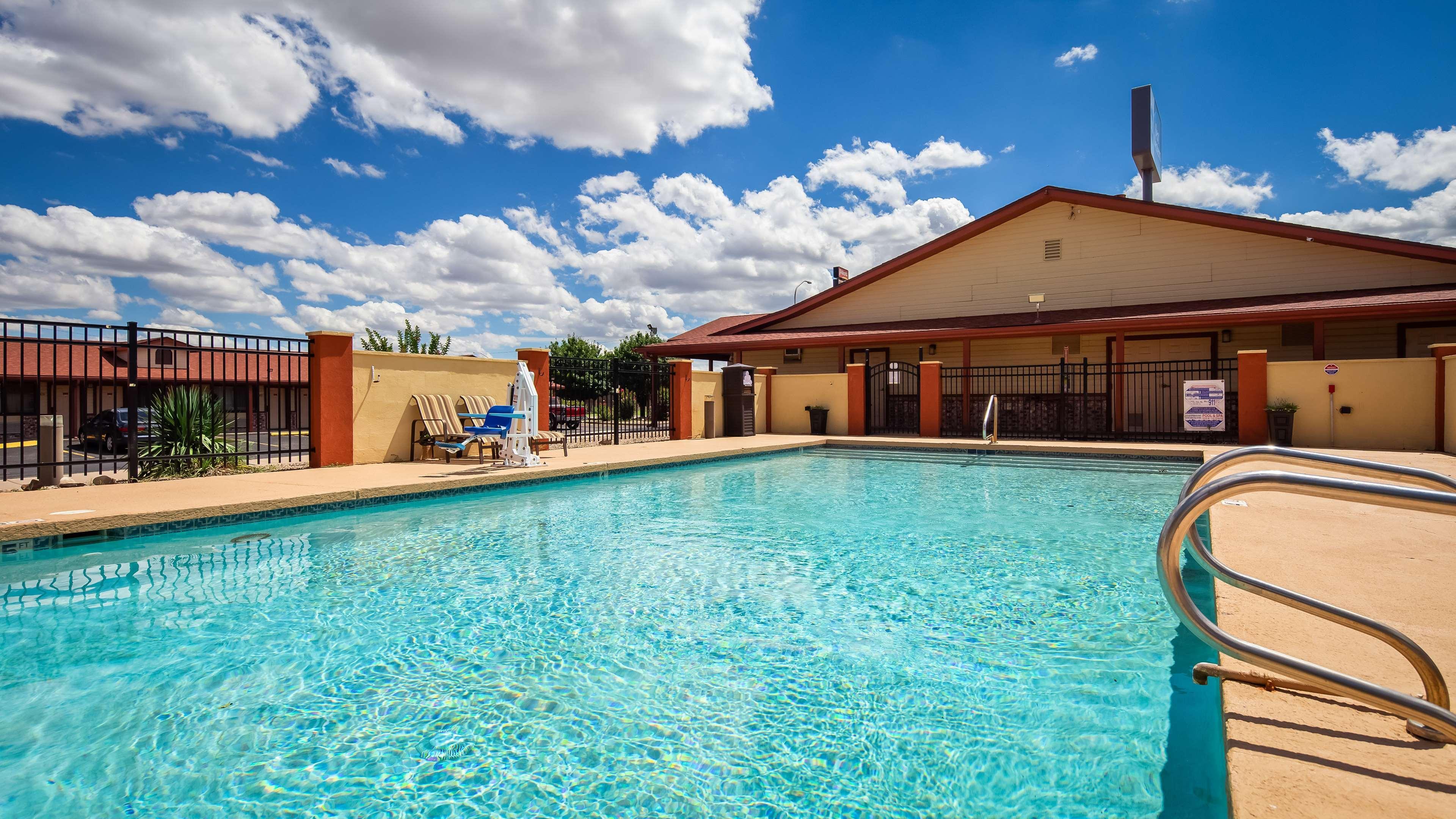 Best Western Santa Rosa Inn Bagian luar foto